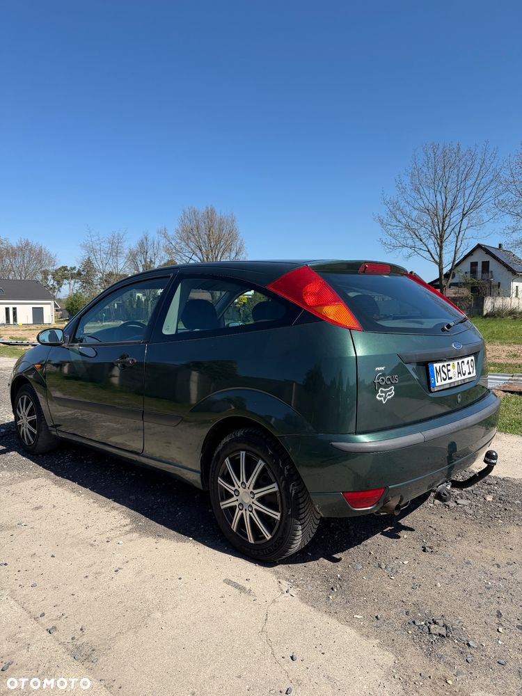 Ford Focus 1.6 16V Trend - 5