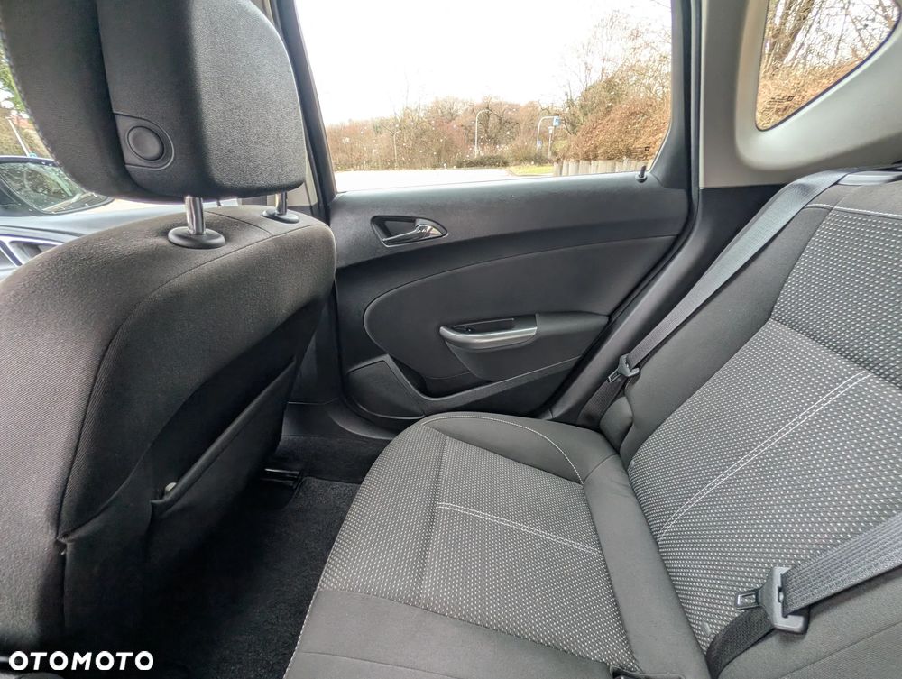 Opel Astra - 25