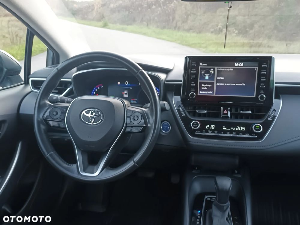 Toyota Corolla 1.8 Hybrid Comfort - 27