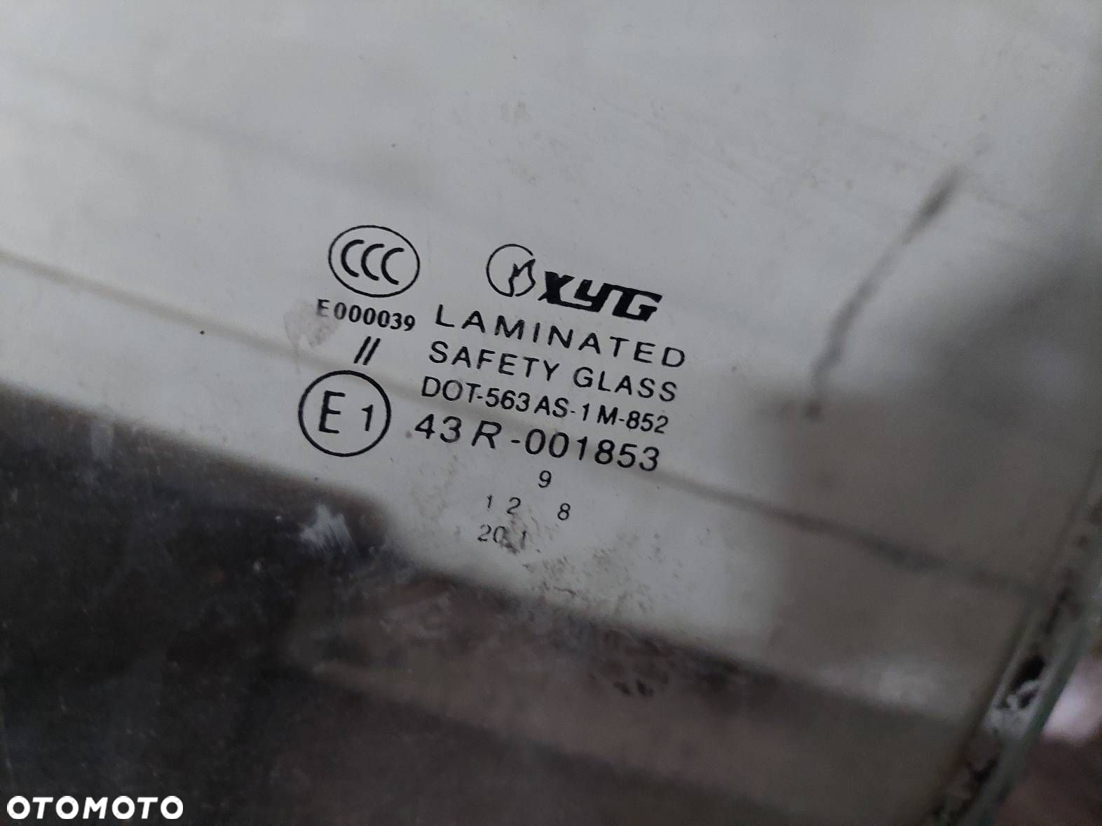 SZYBA CZOŁOWA PRZEDNIA KIA BONGO K2700 II LIFT MAZOWSZE - 3