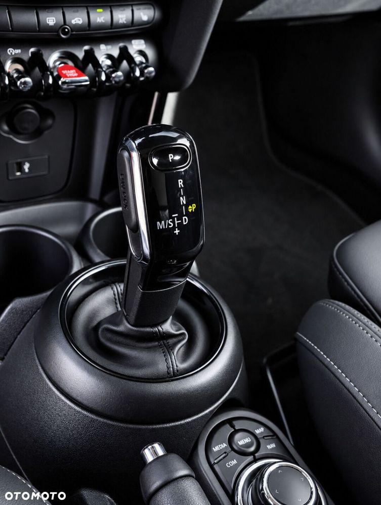 MINI Cooper - 24
