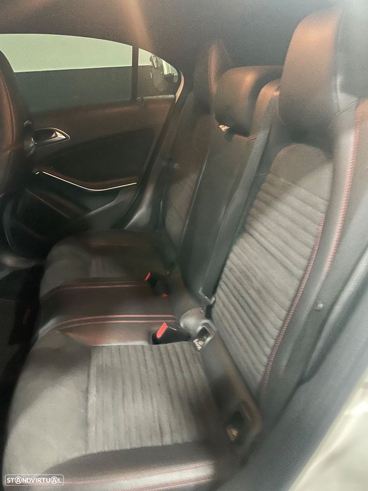 Mercedes-Benz A 180 CDI BE Edition AMG Line - 9