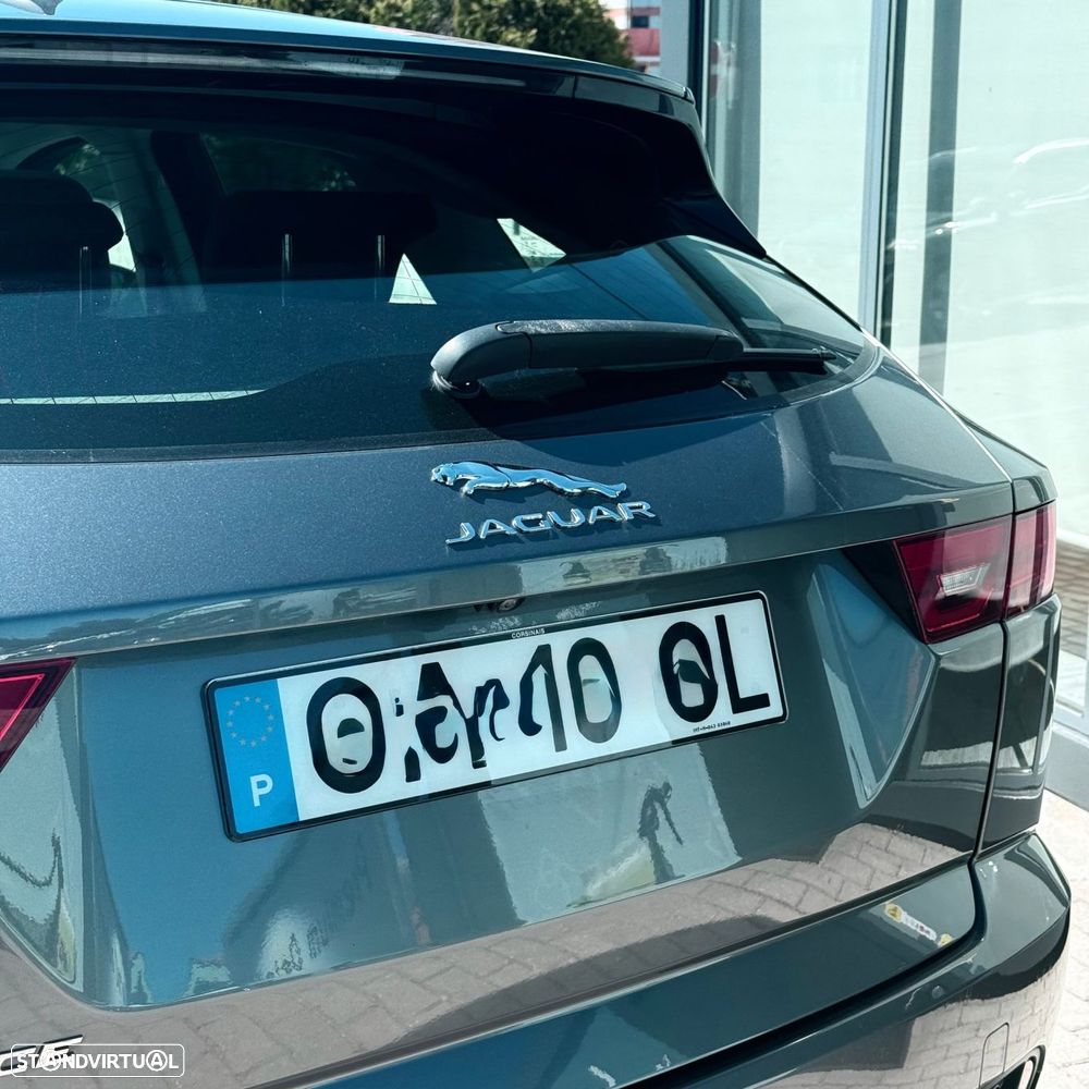 Jaguar E-Pace 2.0 i4D R-Dynamic S - 25