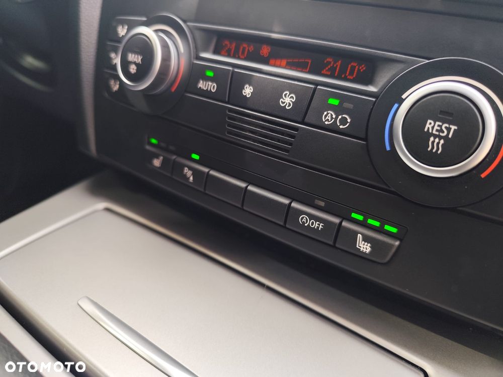 BMW Seria 3 320d DPF - 25