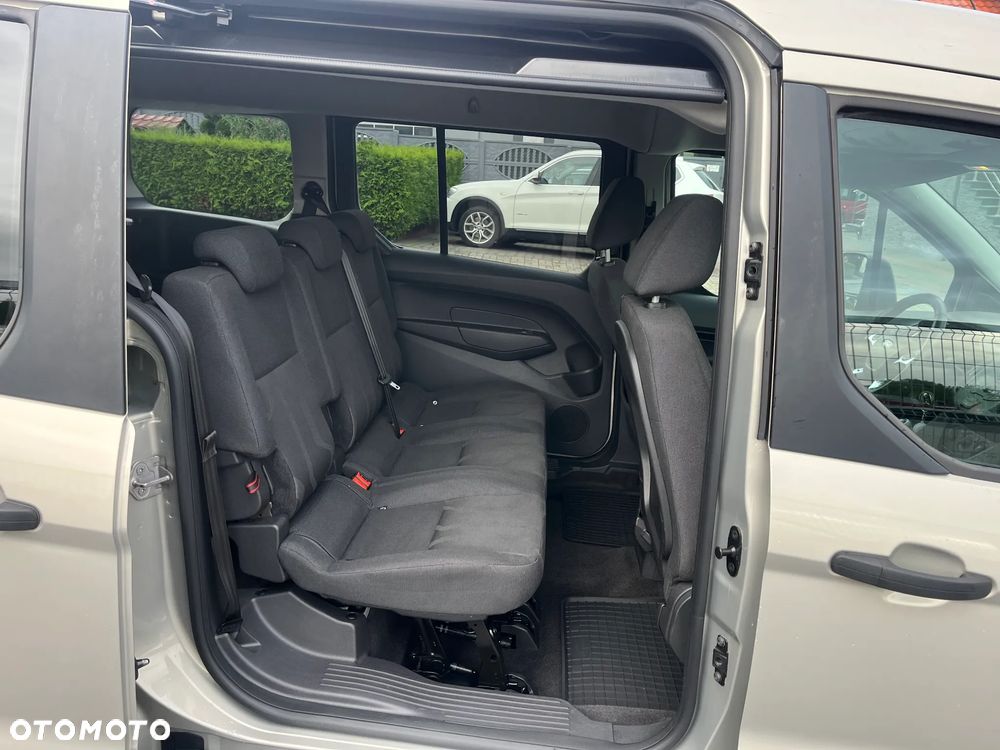 Ford Tourneo Connect - 9