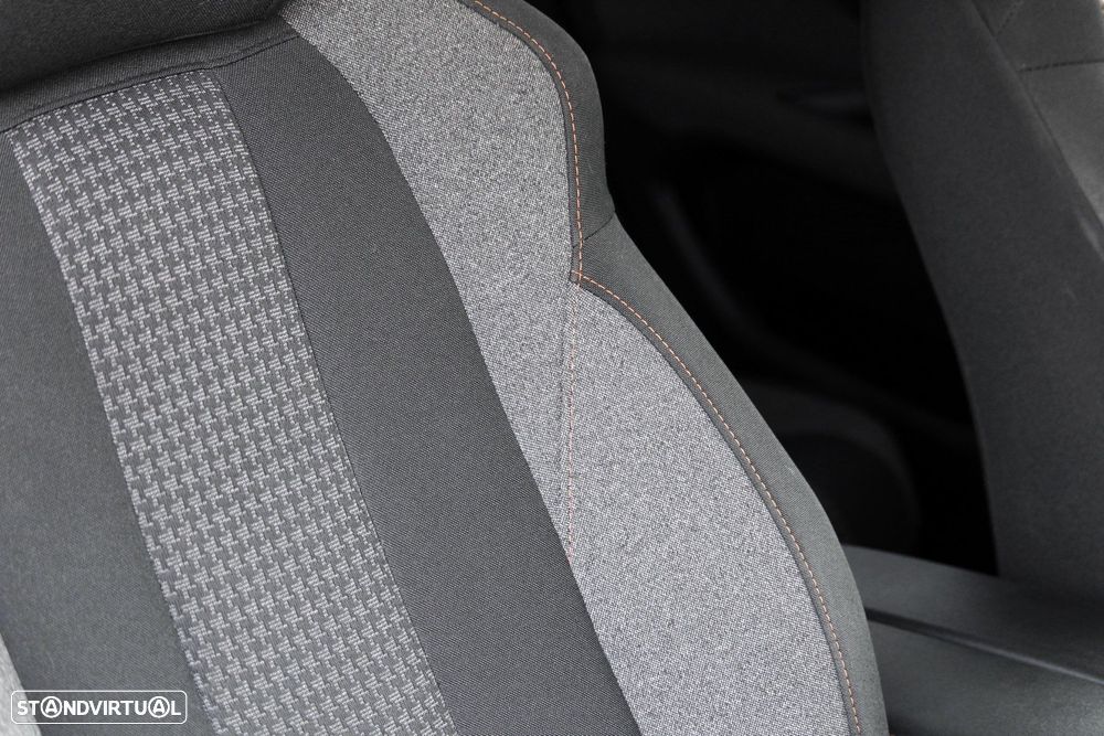 Peugeot 3008 1.5 BlueHDi Active - 12