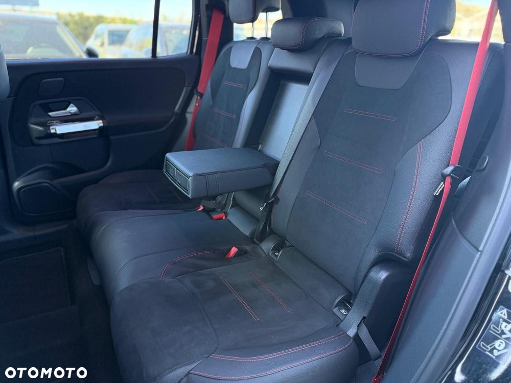 Mercedes-Benz GLB AMG 35 mHEV 4-Matic 8G-DCT - 14