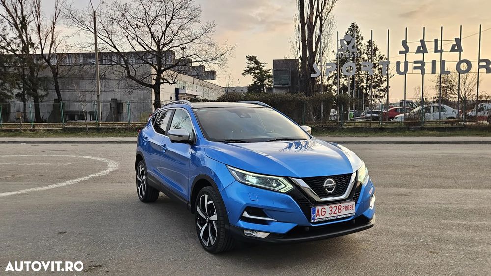 Nissan Qashqai 1.6 DCI Xtronic TEKNA - 2