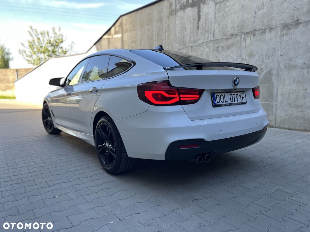 BMW 3GT 330d M Sport - 11