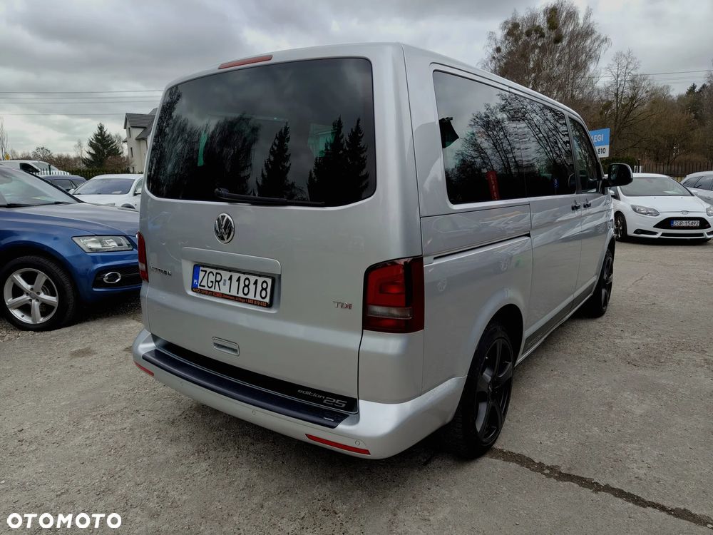 Volkswagen Multivan - 7