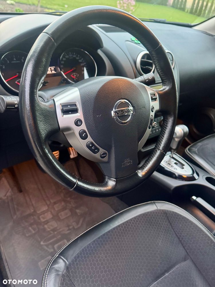 Nissan Qashqai 2.0 4 x 4 CVT 360 - 21