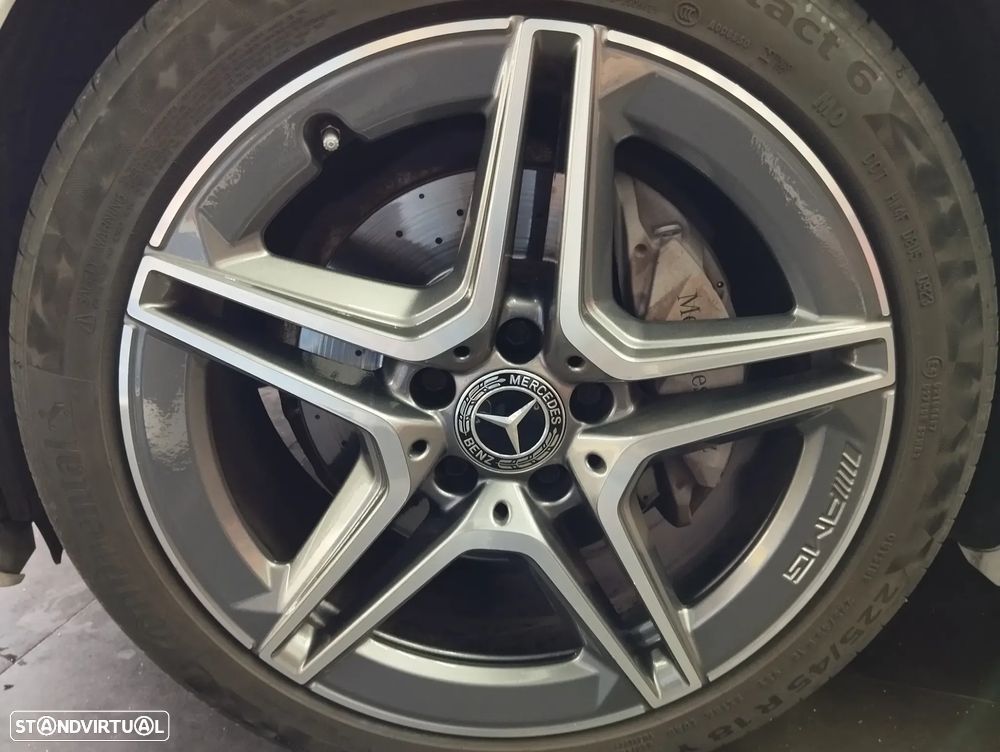 Mercedes-Benz C 200 AMG Line - 11