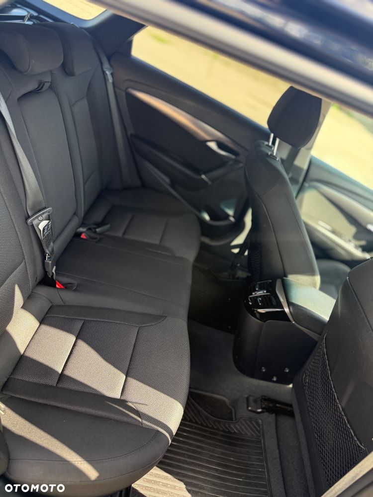 Hyundai i40 1.6 GDI Comfort + - 32