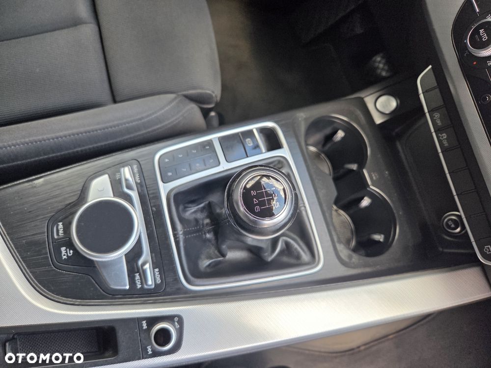 Audi A4 Avant 2.0 TDI DPF clean diesel Attraction - 30