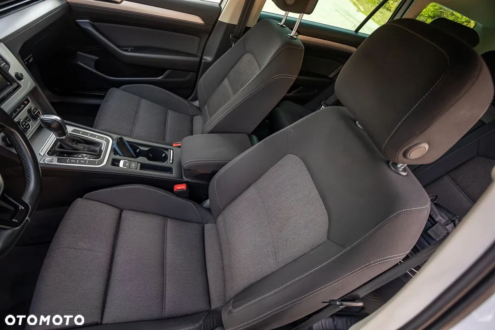 Volkswagen Passat 2.0 TDI BMT Highline DSG7 - 20