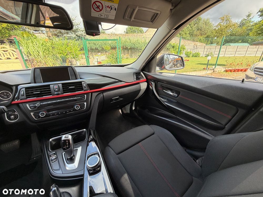 BMW Seria 3 318d Sport Line - 8
