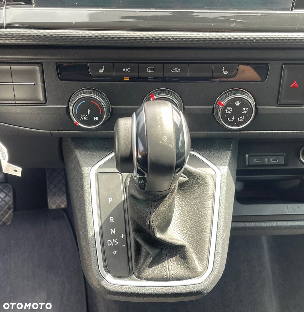 Volkswagen Multivan 2.0 TDI L1 Highline DSG - 23