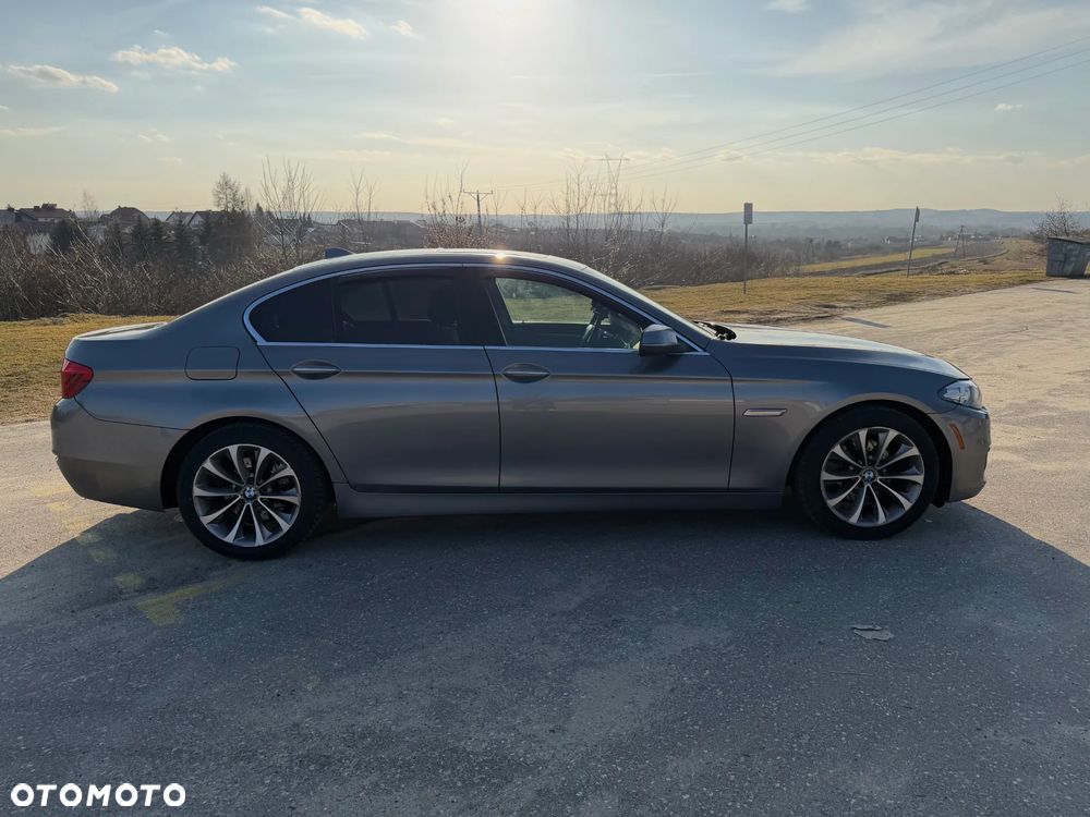 BMW Seria 5 528i - 7