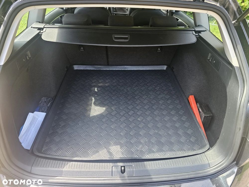 Volkswagen Golf - 16