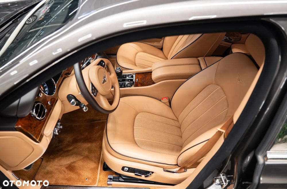 Bentley Mulsanne - 36