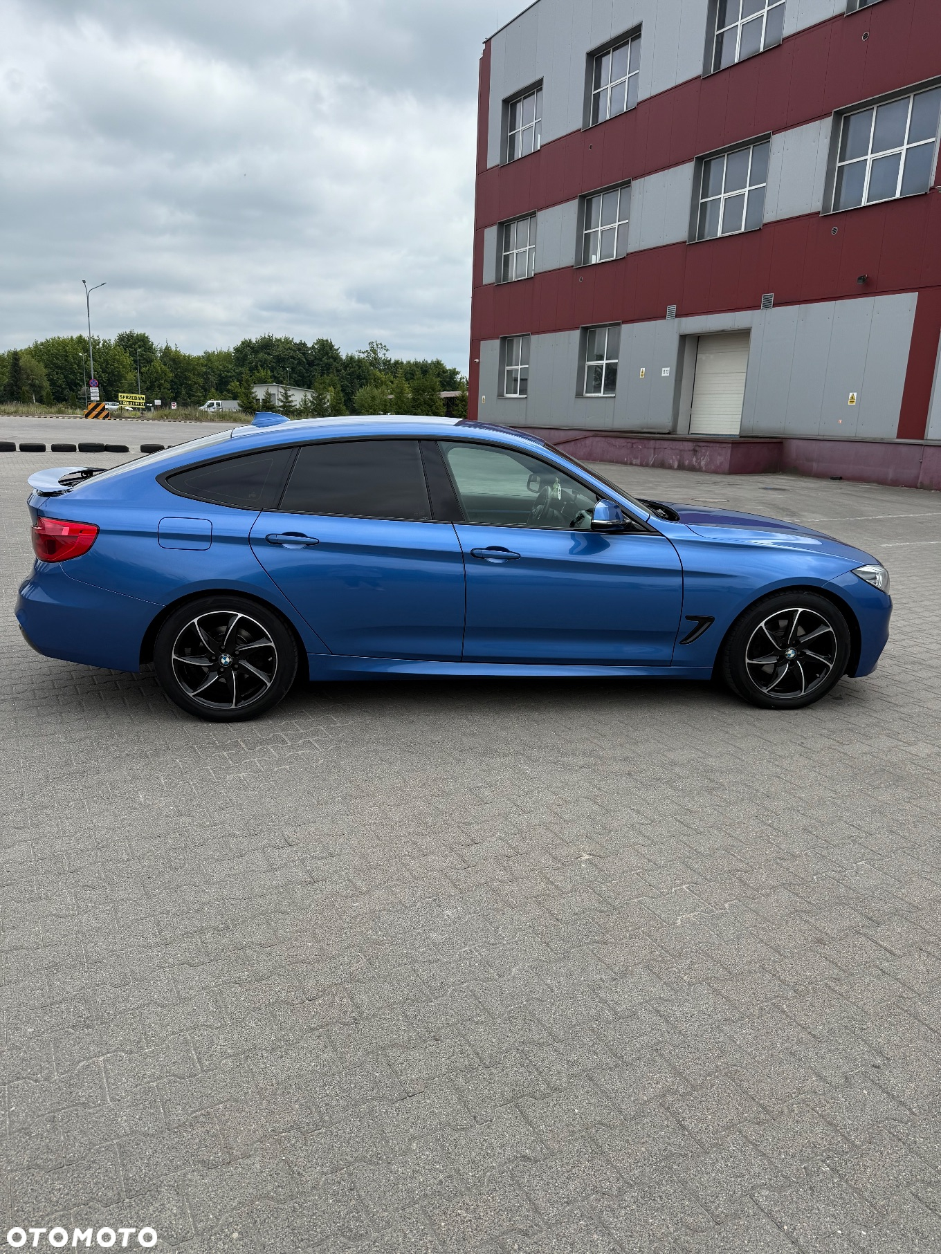 BMW Seria 3 320d M Sport - 5