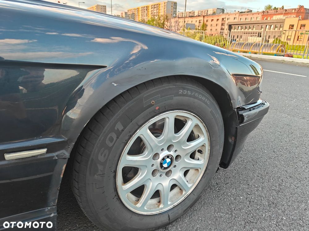 BMW Seria 7 - 36