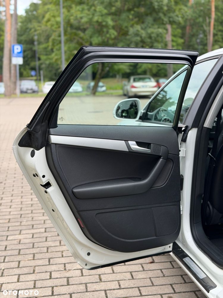 Audi A3 Sportback 2.0 TDI DPF quattro Attraction - 17