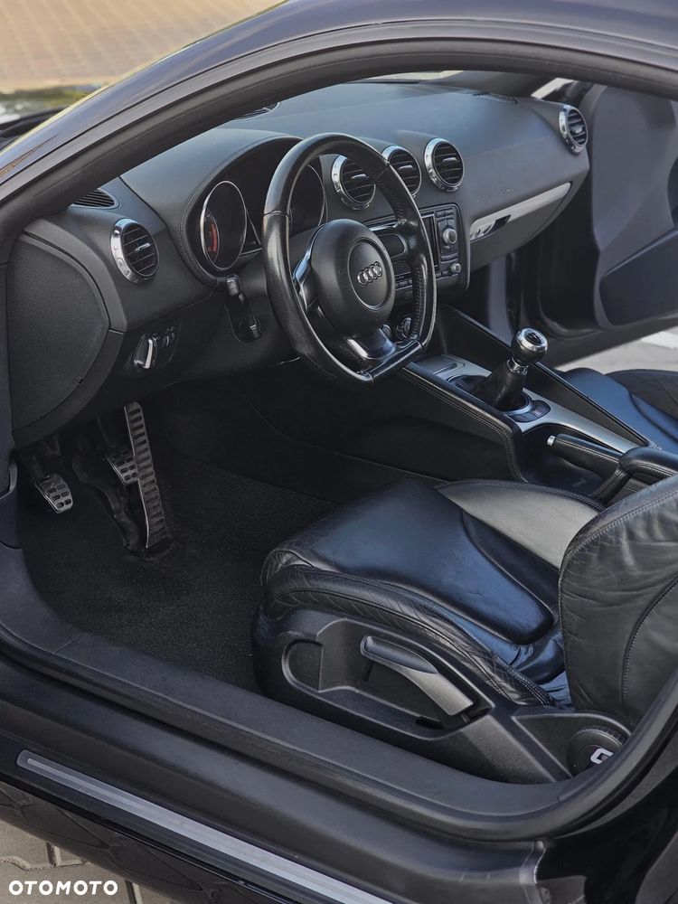 Audi TT Coupé - 14