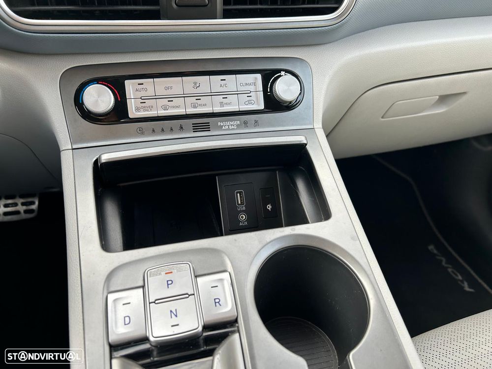 Hyundai Kauai EV 64 kWh Premium+P.Premium - 16