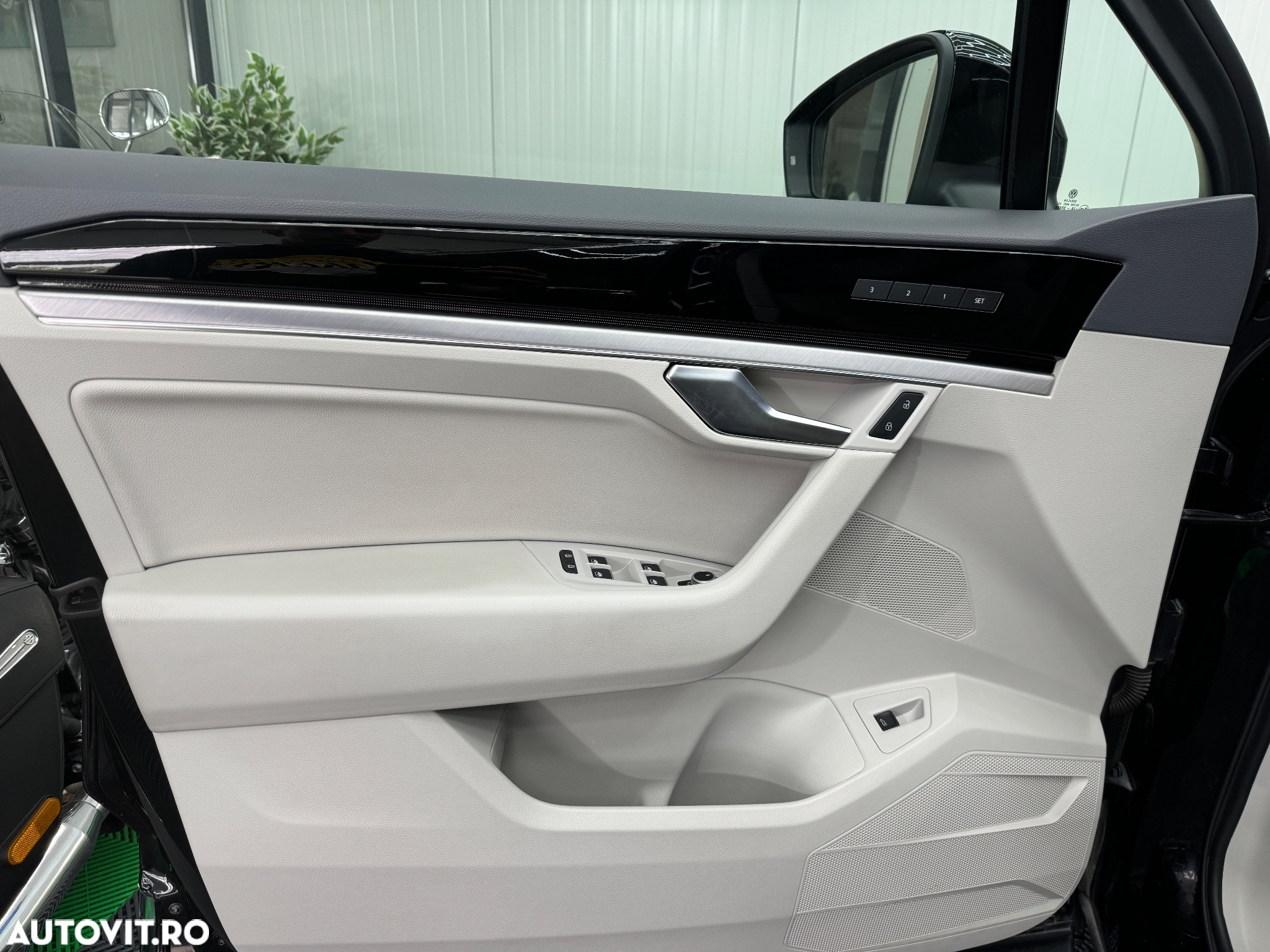 Volkswagen Touareg V6 TDI Elegance - 12