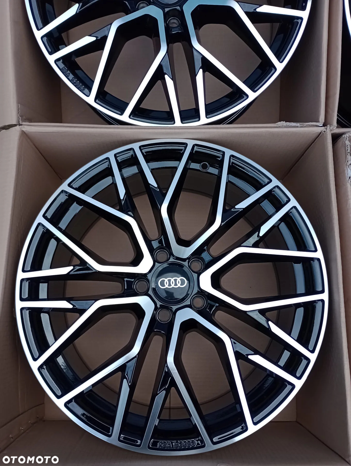 FELGI ALUMINIOWE 5x112 R19 8,5J ET45 AUDI A3 A4 A5 A6 A8 Q2 Q3 Q4 CARMANI - 5