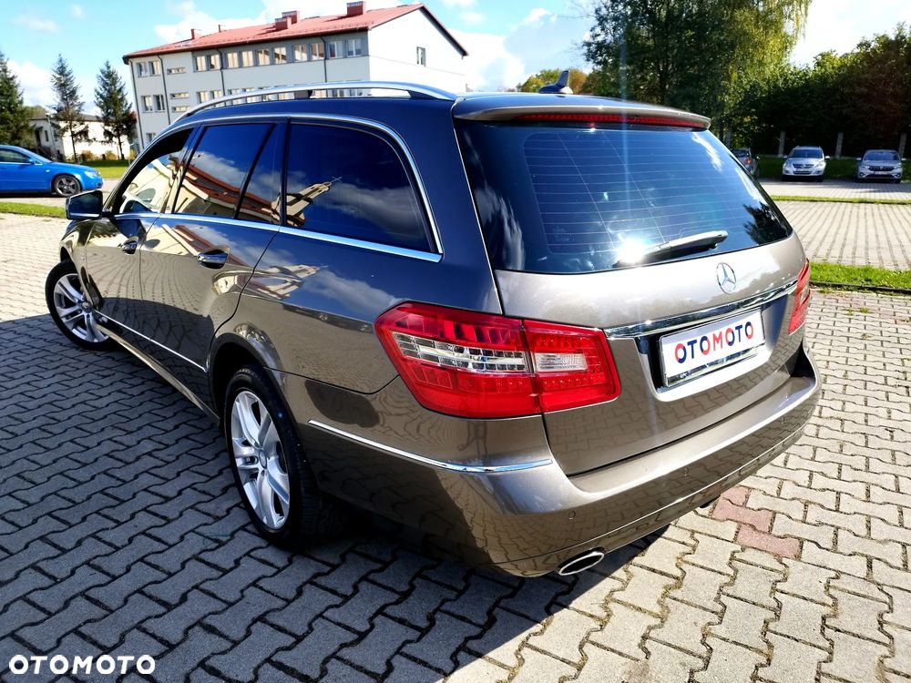 Mercedes-Benz Klasa E 200 CGI BlueEffICIENCY Avantgarde - 7
