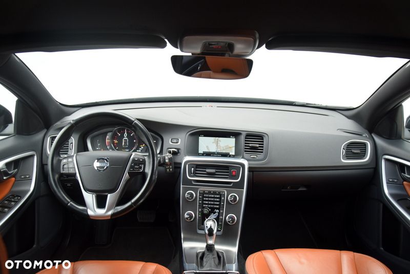 Volvo V60 D4 Drive-E Summum - 29