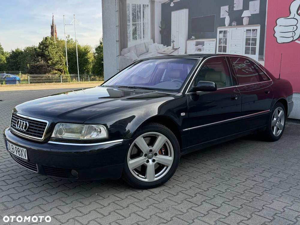Audi A8 - 7