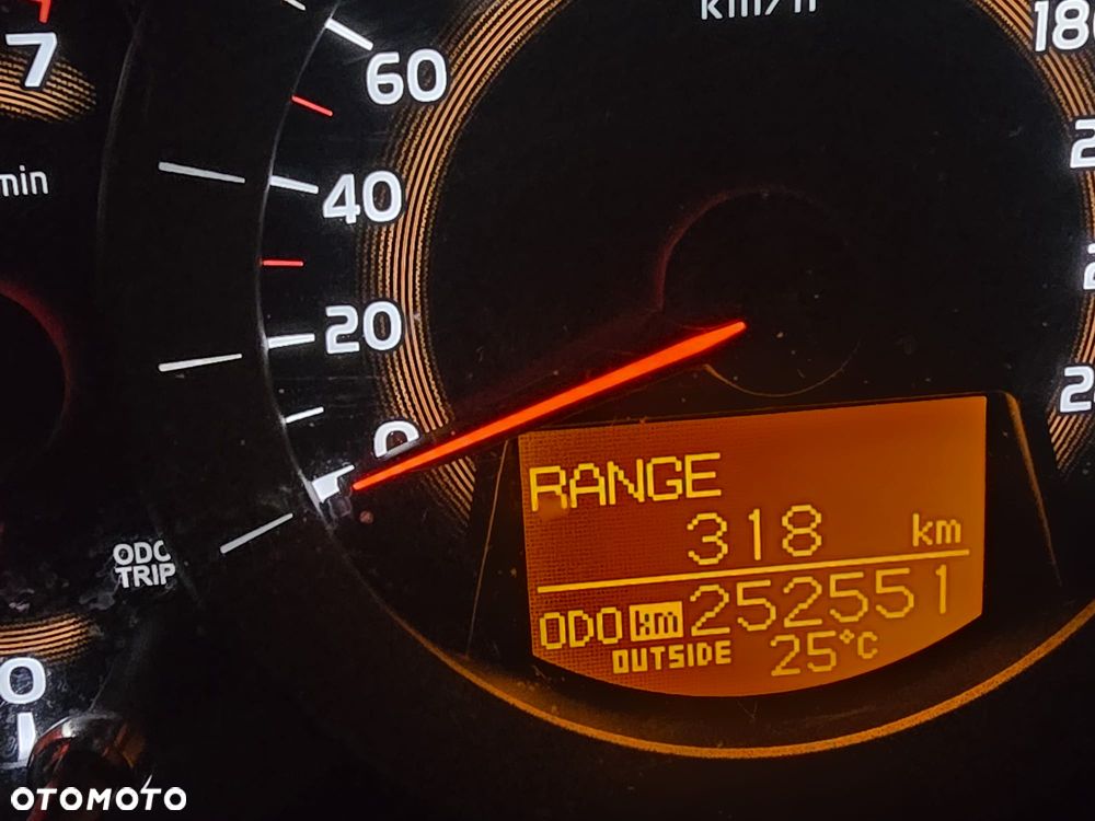 Toyota RAV4 2.2 D-4D X - 20