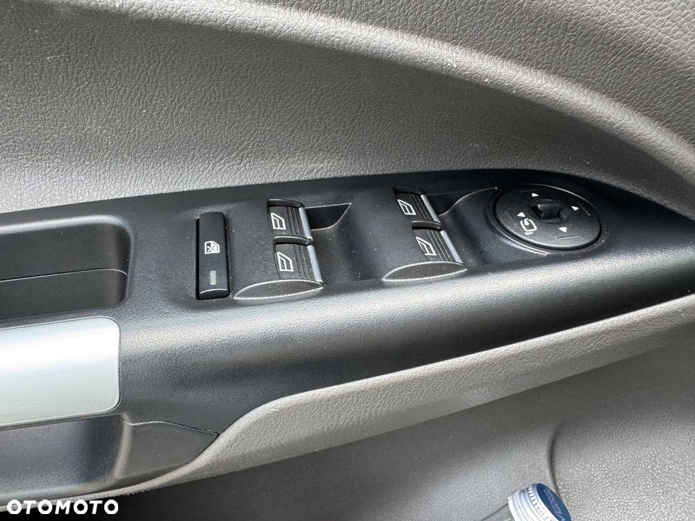 Ford Tourneo Connect 1.5 EcoBlue Titanium - 39