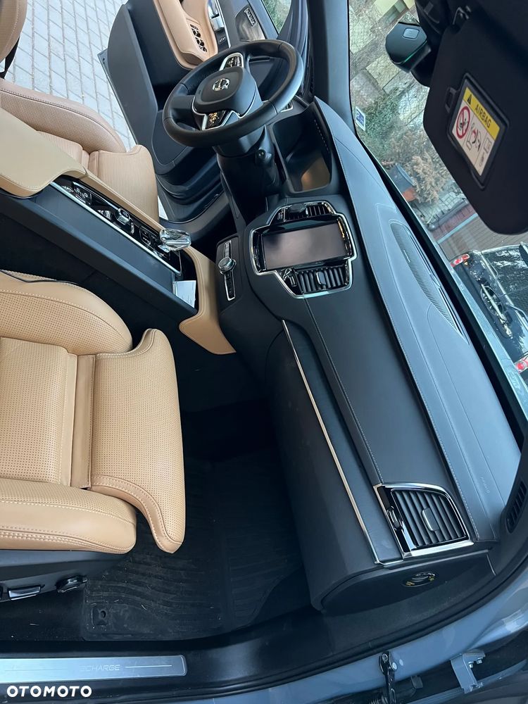 Volvo XC 90 - 8