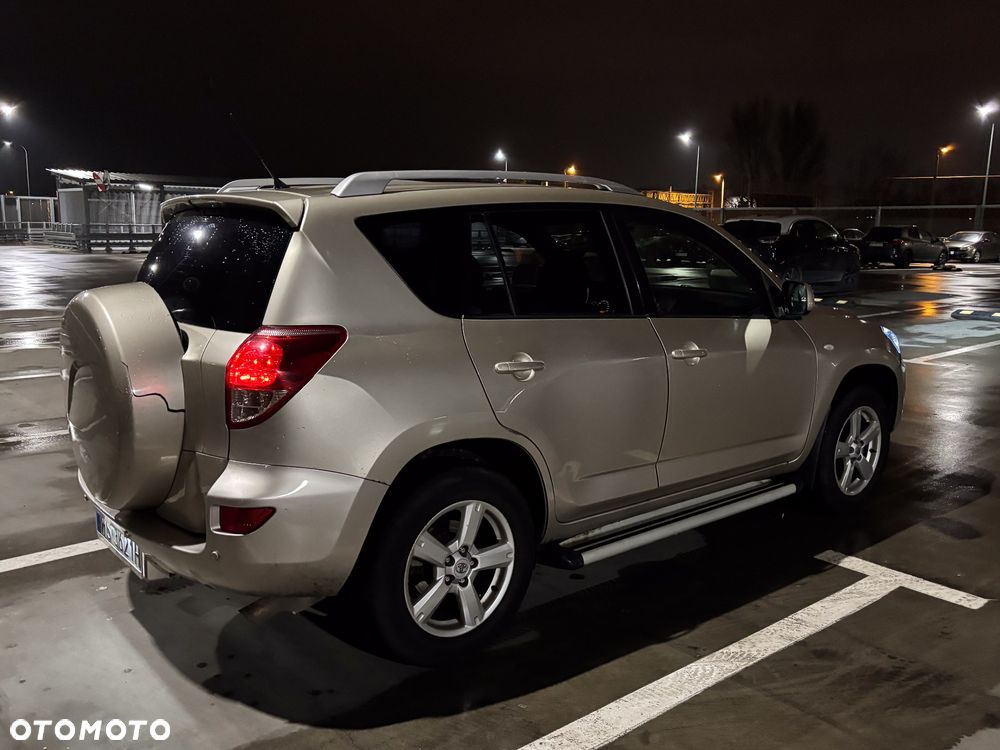 Toyota RAV4 2.0 VVT-i Sol - 16