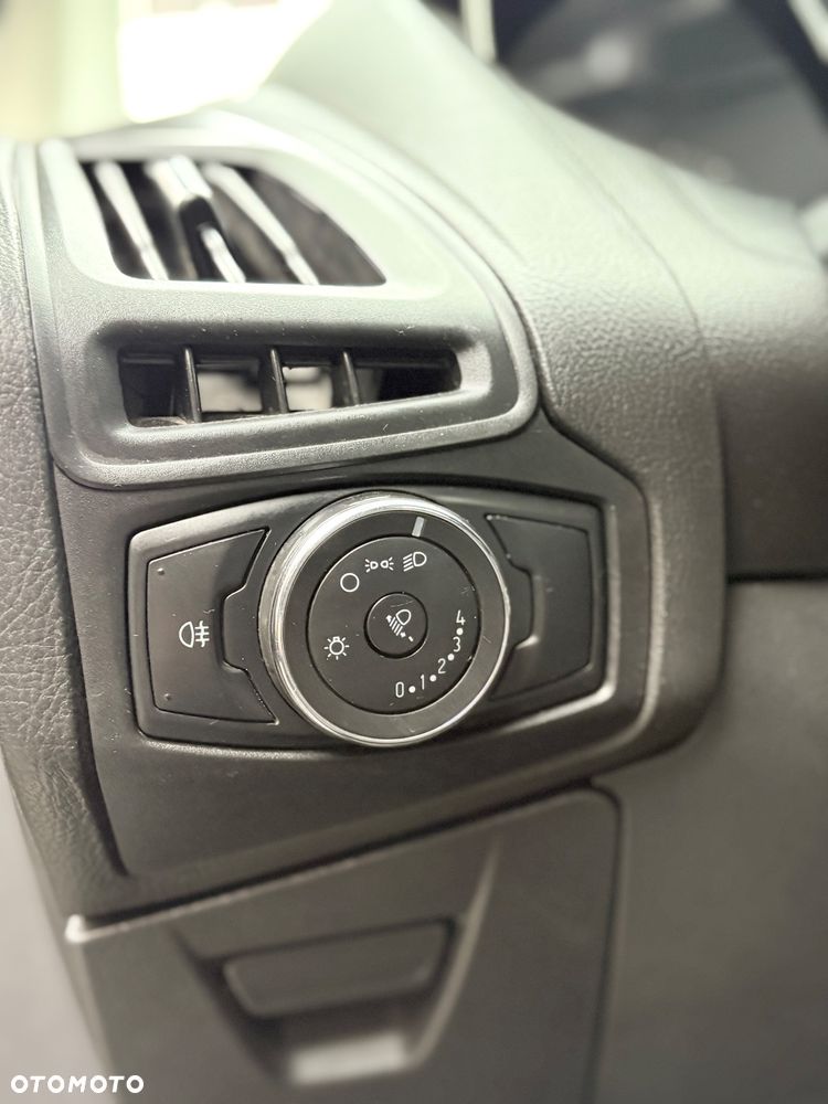 Ford Focus 1.6 TDCi Edition - 11