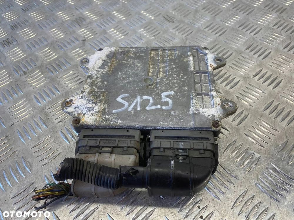 MODUŁ STEROWNIK KOMPUTER SILNIKA MITSUBISHI COLT 1860101400 E6T42484 - 6