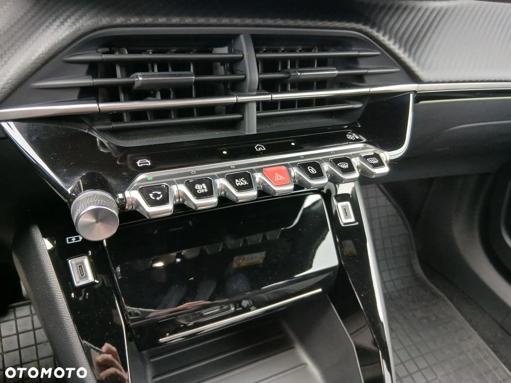Peugeot 2008 1.2 PureTech GT S&S EAT8 - 14