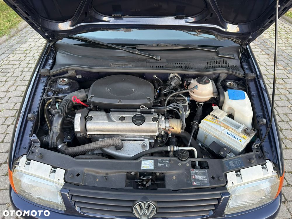 Volkswagen Polo 75 - 37