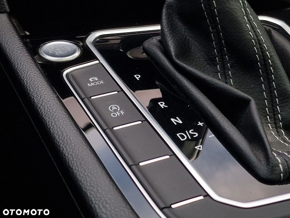 Volkswagen Arteon 2.0 TSI 4Motion R-Line DSG - 29