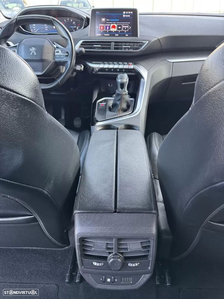Peugeot 5008 1.2 PureTech Allure - 58