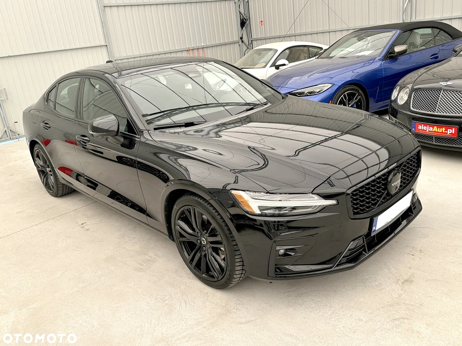 Volvo S60 B5 B AWD Plus Dark - 2