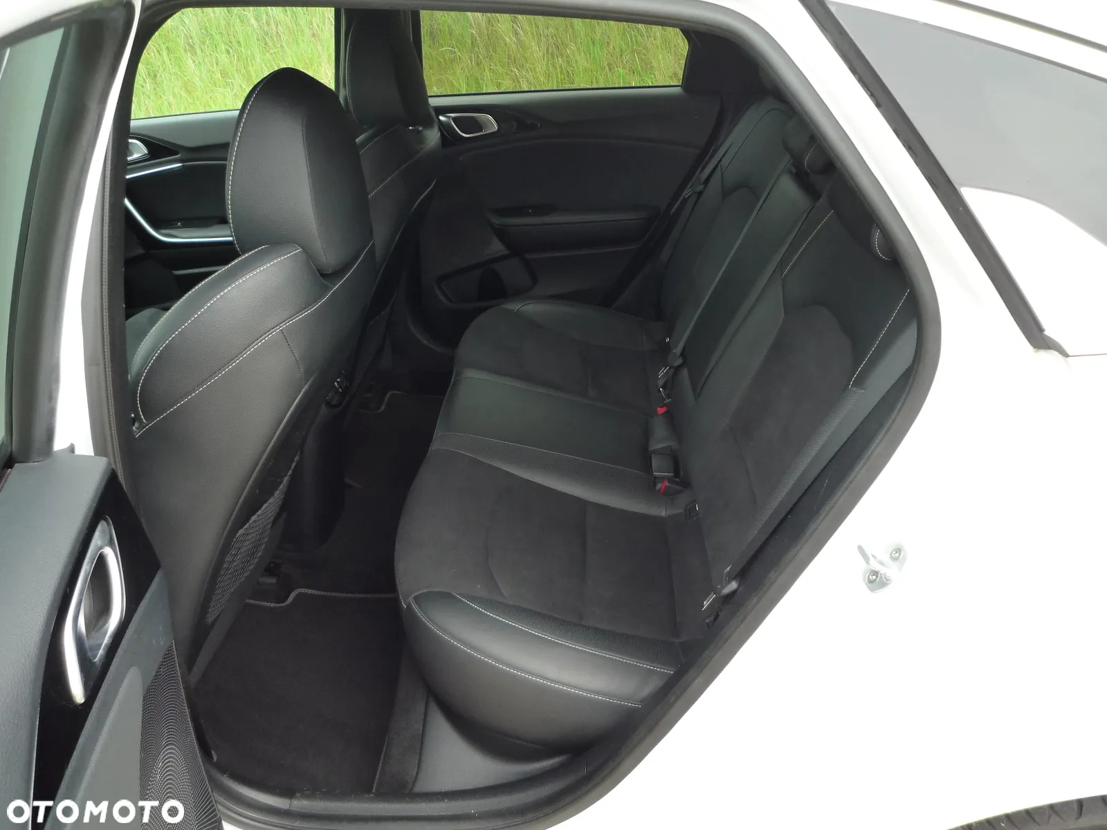 Kia ProCeed 1.4 T-GDI DCT7 OPF GT LINE - 22