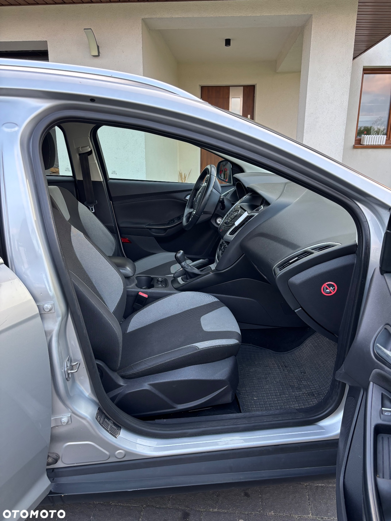 Ford Focus 1.6 Ambiente - 11