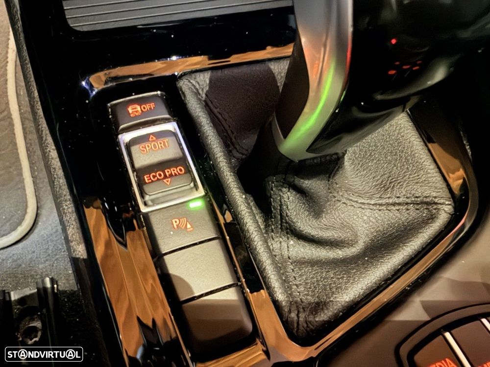 BMW X1 sDrive18i xLine - 19