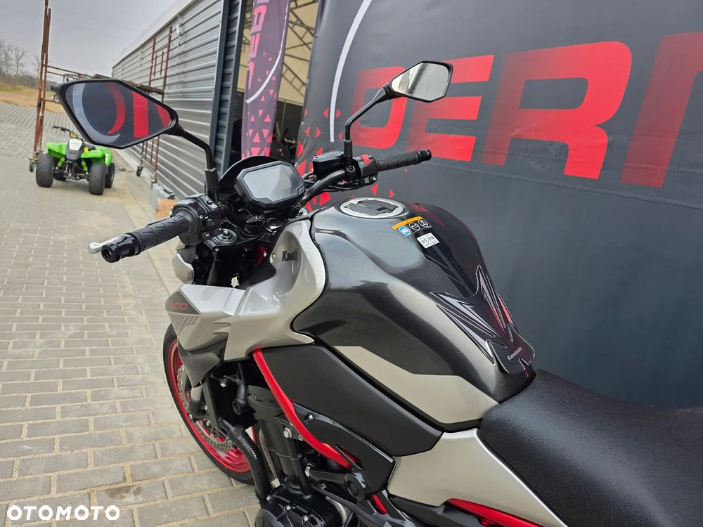 Kawasaki Z 900 - 24
