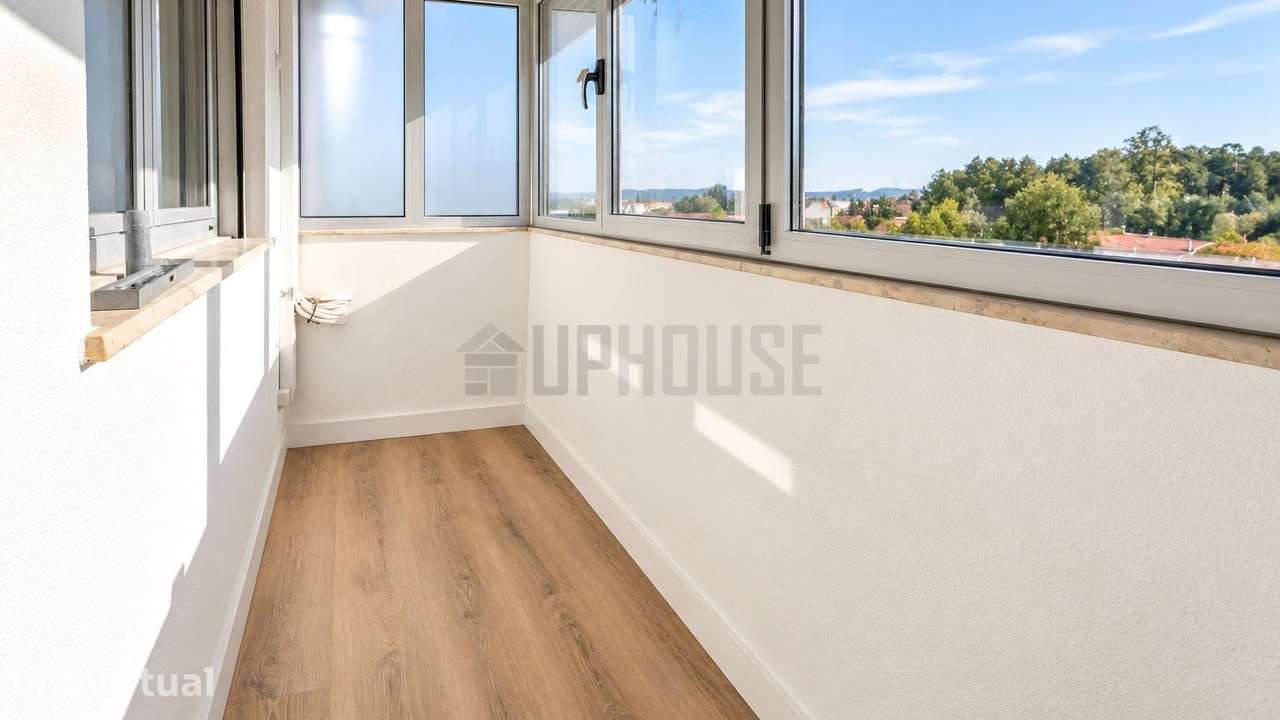 Apartamento T3 Remodelado com Lugar de Garagem e Jardim - Grande imagem: 3/15